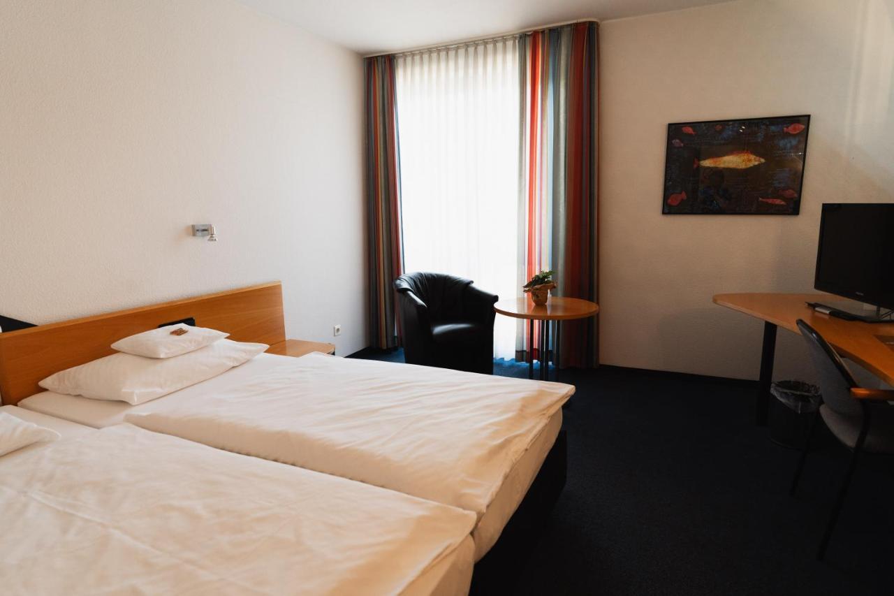 Hotel Am Weiher 埃尔克伦茨 外观 照片