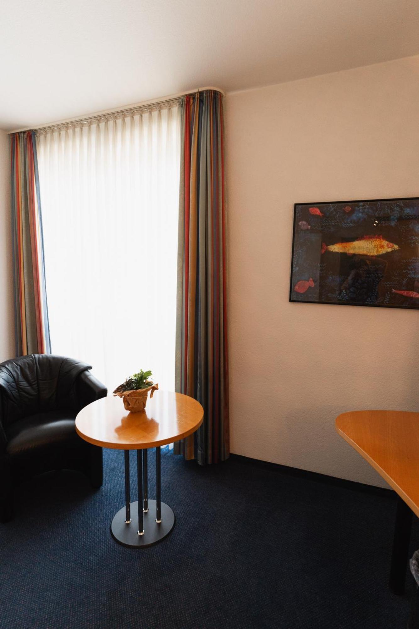 Hotel Am Weiher 埃尔克伦茨 外观 照片