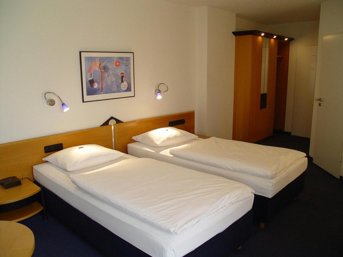 Hotel Am Weiher 埃尔克伦茨 外观 照片