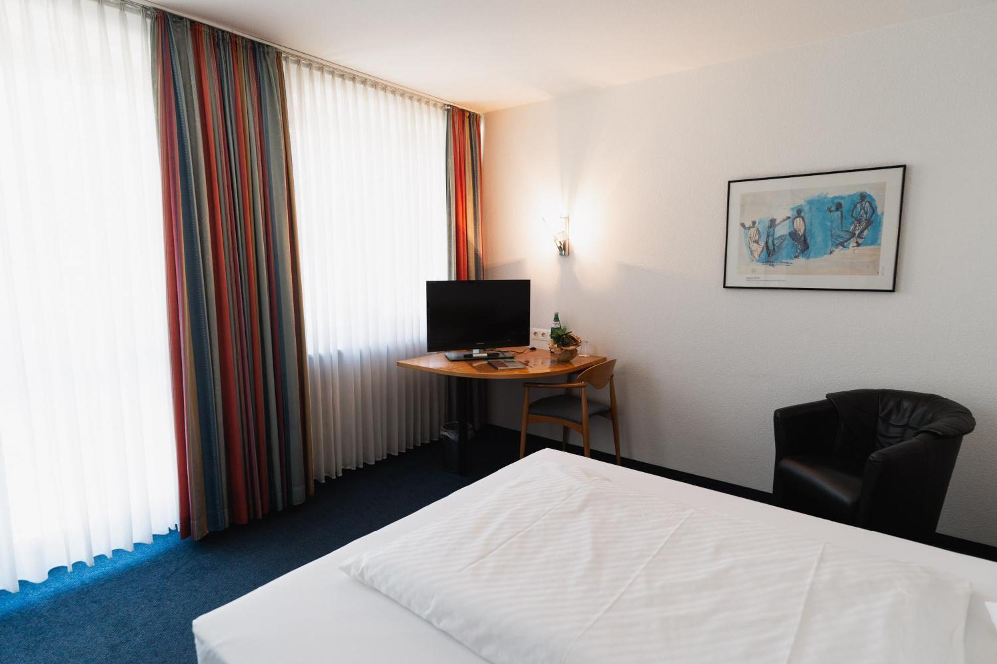 Hotel Am Weiher 埃尔克伦茨 外观 照片