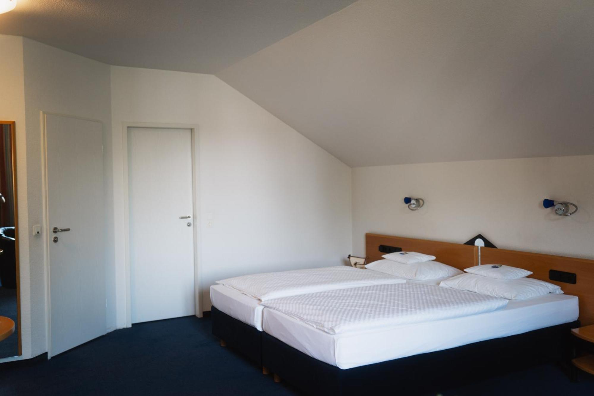 Hotel Am Weiher 埃尔克伦茨 外观 照片